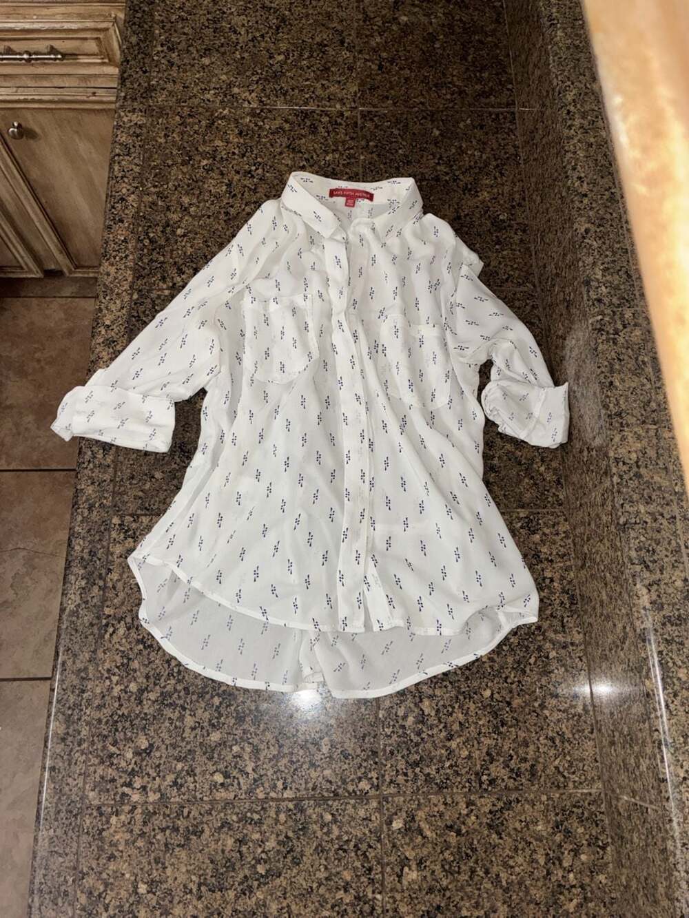 Saks Fifth Avenue Women's Button Down Shirt White Blue Print Size XS